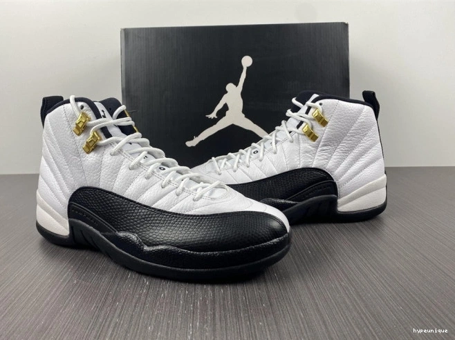 HYPE (2013) Taxi 130690-125 12 Retro Jordan 0823